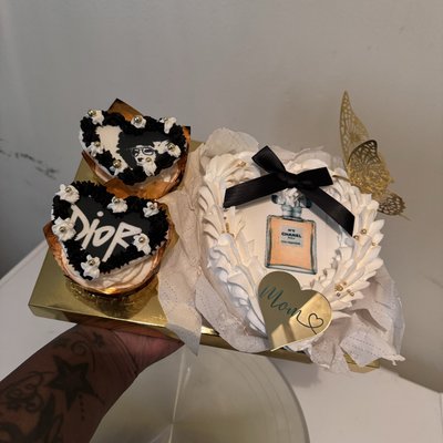 6” Heart Cake
