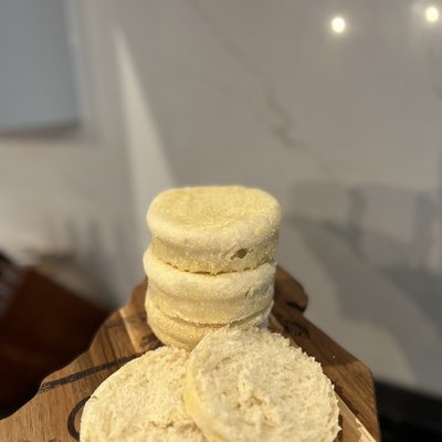 Sourdough English Muffins (6)