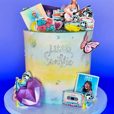 6” Tall Cake Feeds Up To 14