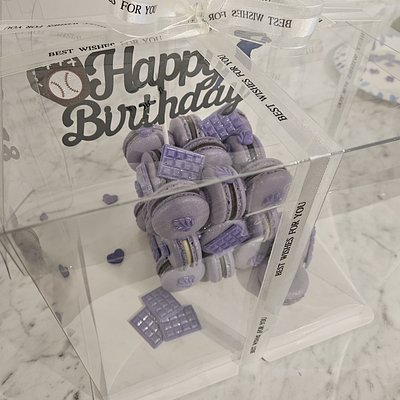 Macarons Cube Cake