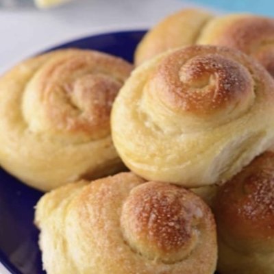Sweet Dinner Rolls