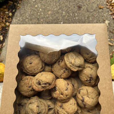 1oz Mini Brown Butter Chocolate Chunk Cookies