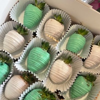 Full Dozen Chocolate Covered Berries