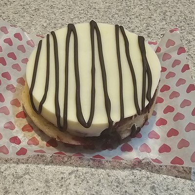 Raspberry White Chocolate Cookie Cake (4")