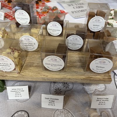 6 Pieces Dark Chocolate Fudge