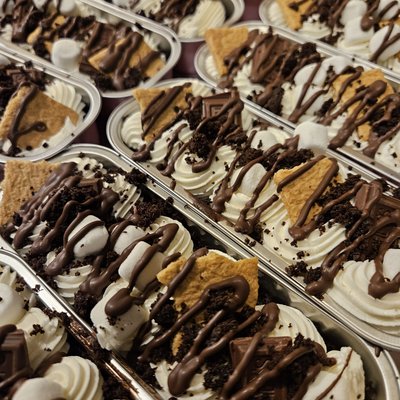 S'mores Mini Cakes 