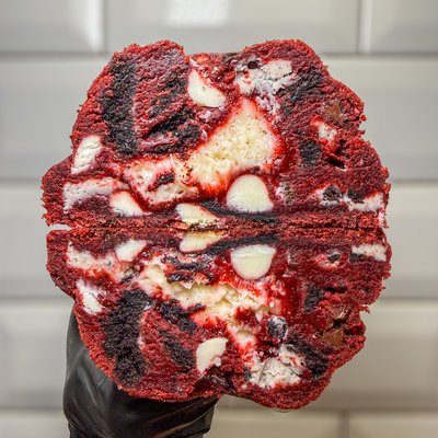 Mini: Rhyan Clark’s Red Velvet Oreo - Cheesecake 👻