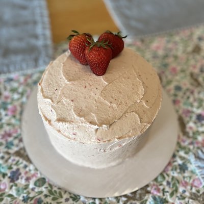 3-Layer 6” Vanilla Cake