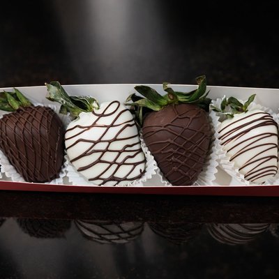 Chocolate Covered Strawberries (6ct)