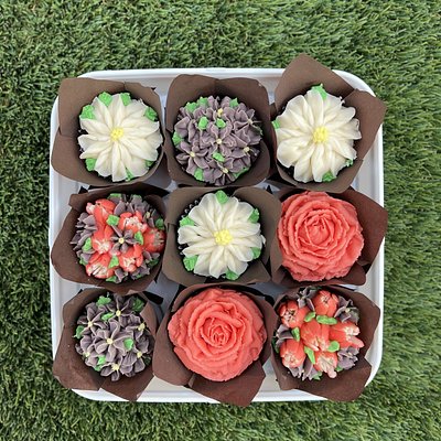 Gluten-free Floral Cupcakes