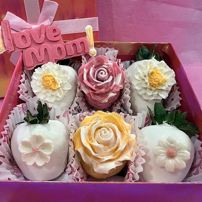     Floral Strawberry Collection – Half Dozen