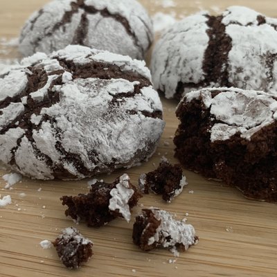 Chocolate Crinkle Cookies