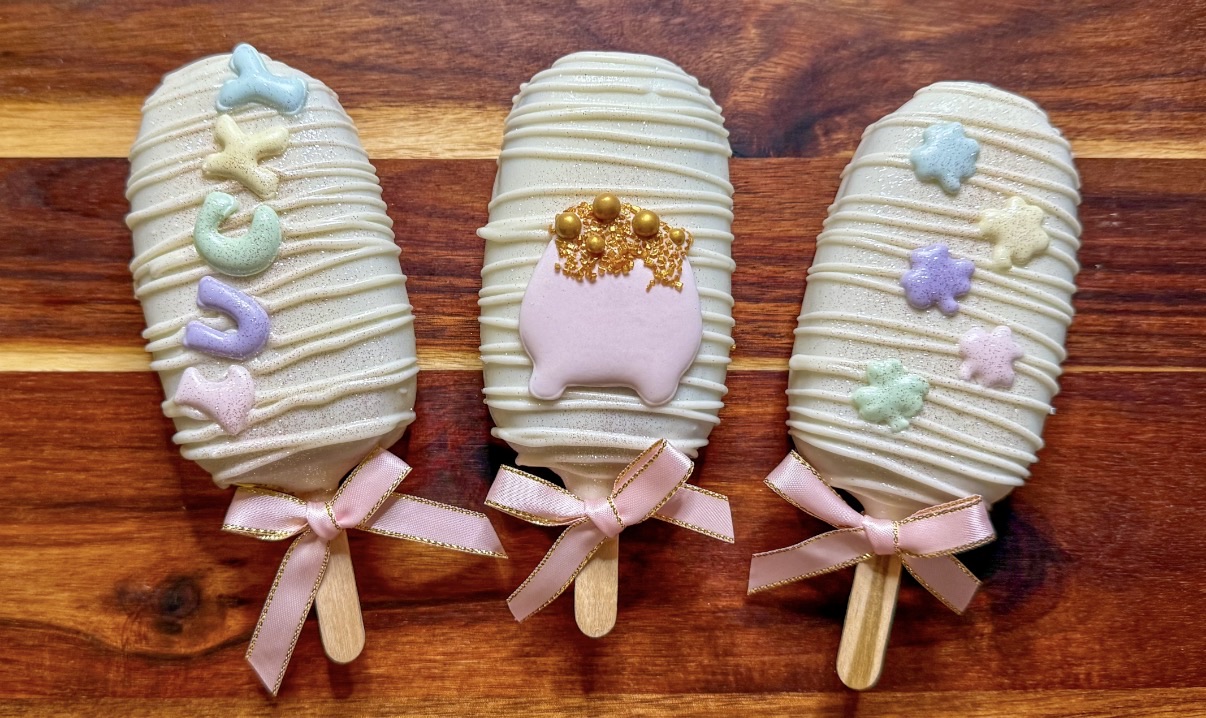 Cakesickles