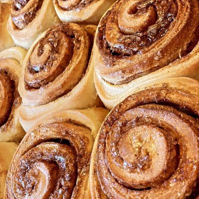 Sourdough Cinnamon Rolls (classic) 
