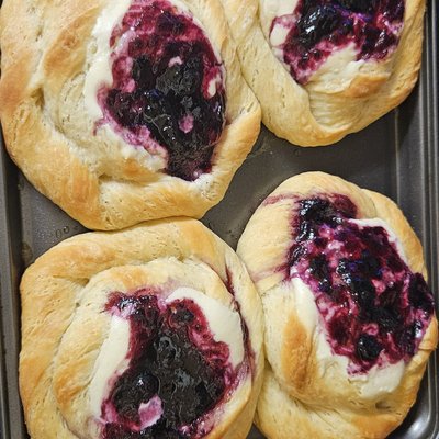 Cream Cheese & Blueberry Danish 4 Pack 