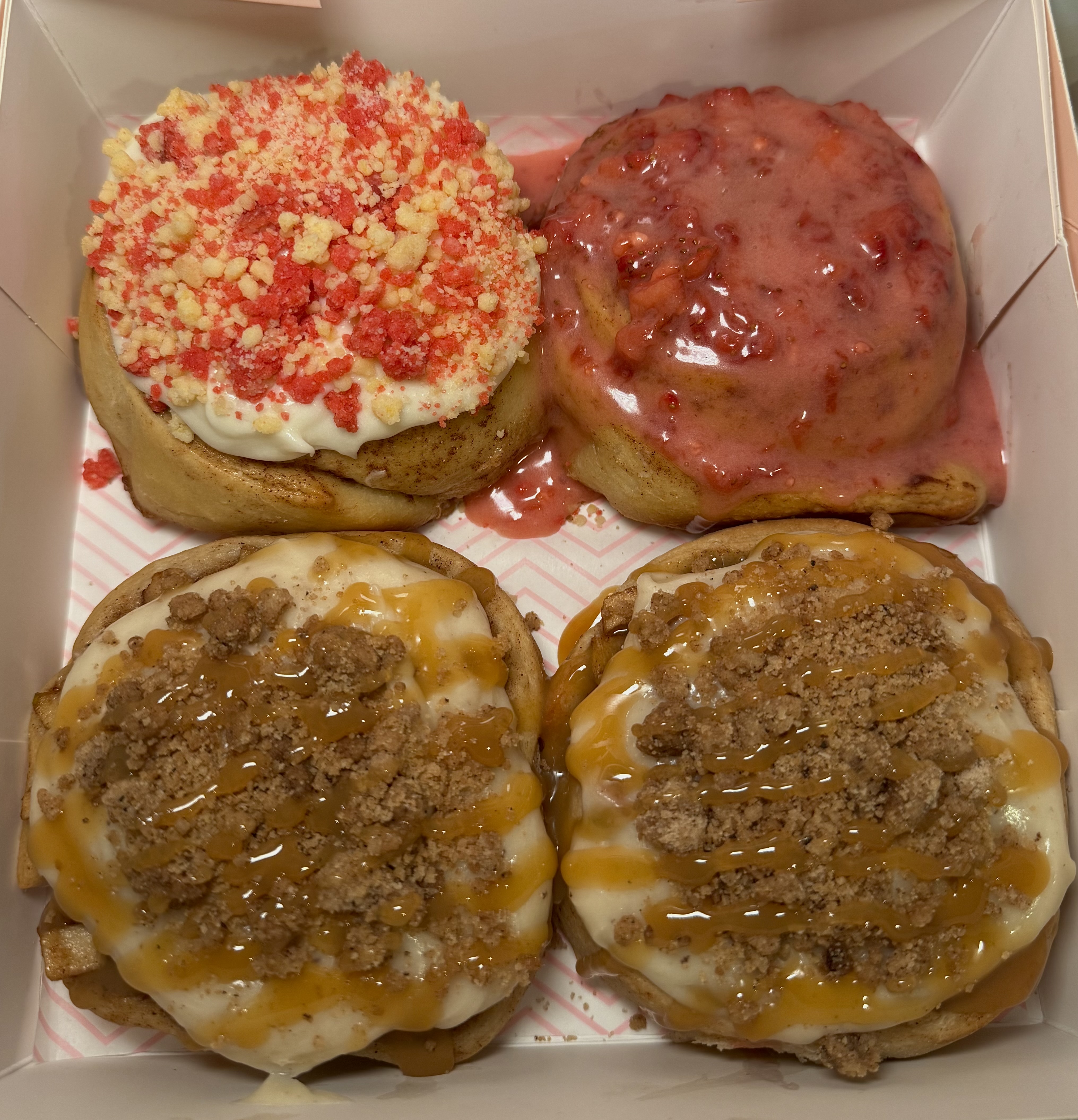Cinnamon Rolls Variety (4 Pack)