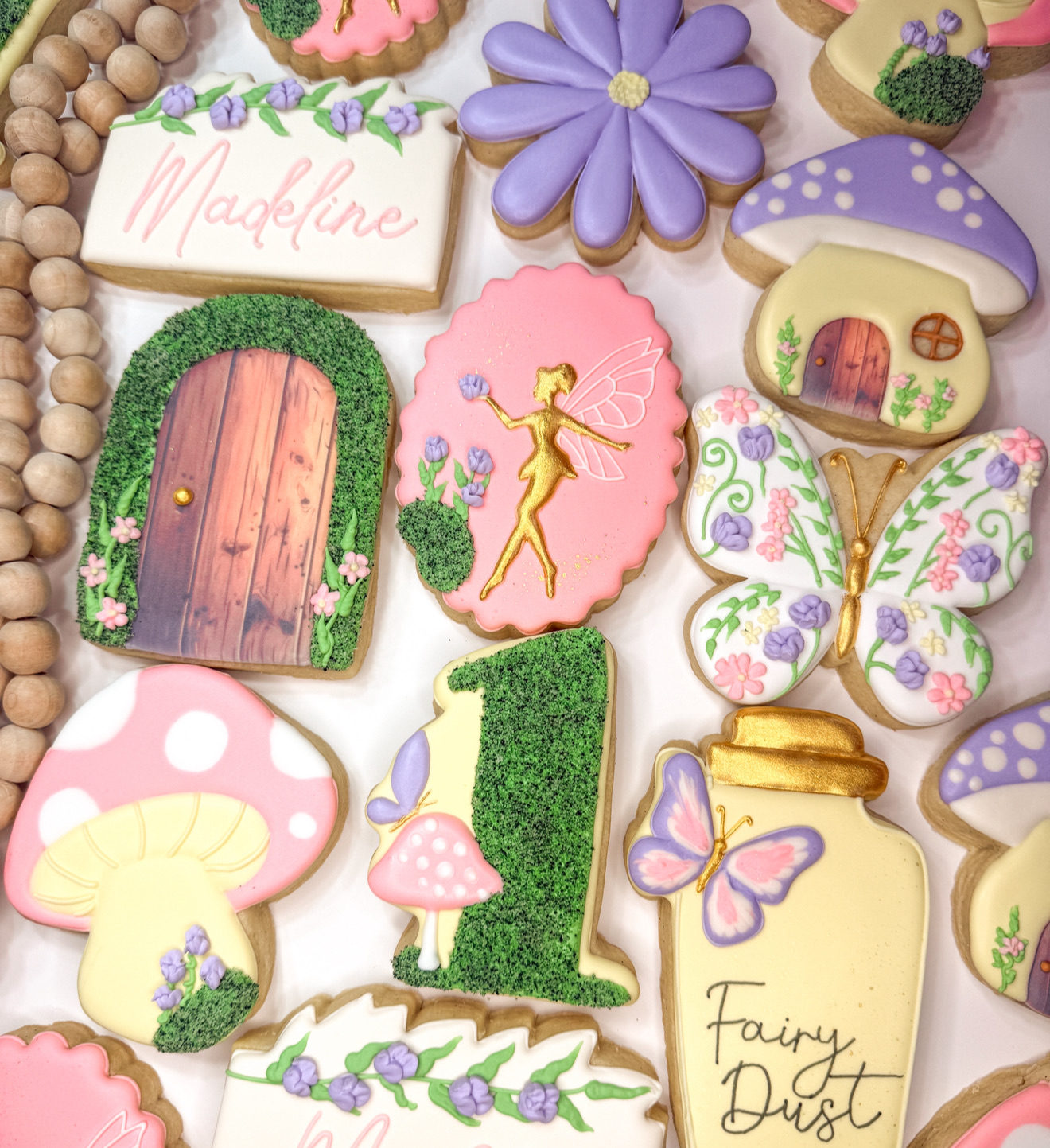 #3 „Elaborate" Custom Sugar Cookies ($102/dozen)