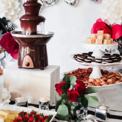 Mini Chocolate Fountain Table