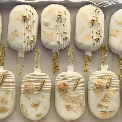 Cakesicles