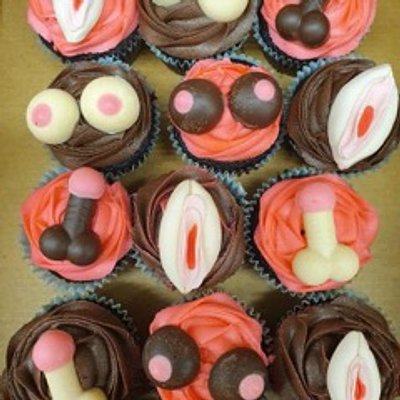 Oral Sex Cupcakes 