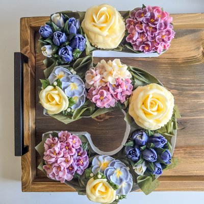 5 Number Box (9 Cupcakes)