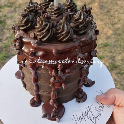 Classic 8 Inch 3 Layer Cake 