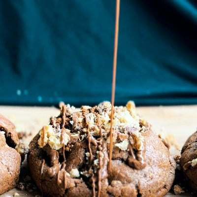 Nutflx n’ Chill (1/2 dz)