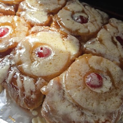 Pineapple Upside Rolls (6 Rolls)