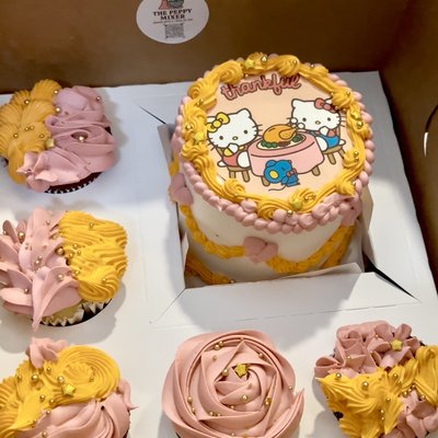 Bento Cake + 5 Cupcake Box -serves 14 