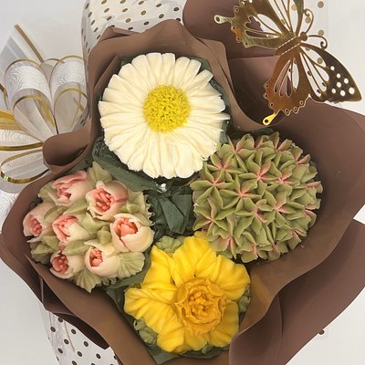 4 Cupcake Bouquet