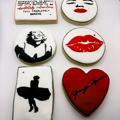 Custom Sugar Cookies (must be ordered at least 72 hours in advance)