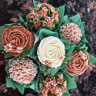7 Flower Cupcake bouquet 