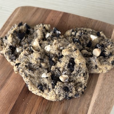 Sourdough Cookies N Creme Cookies (6pk)