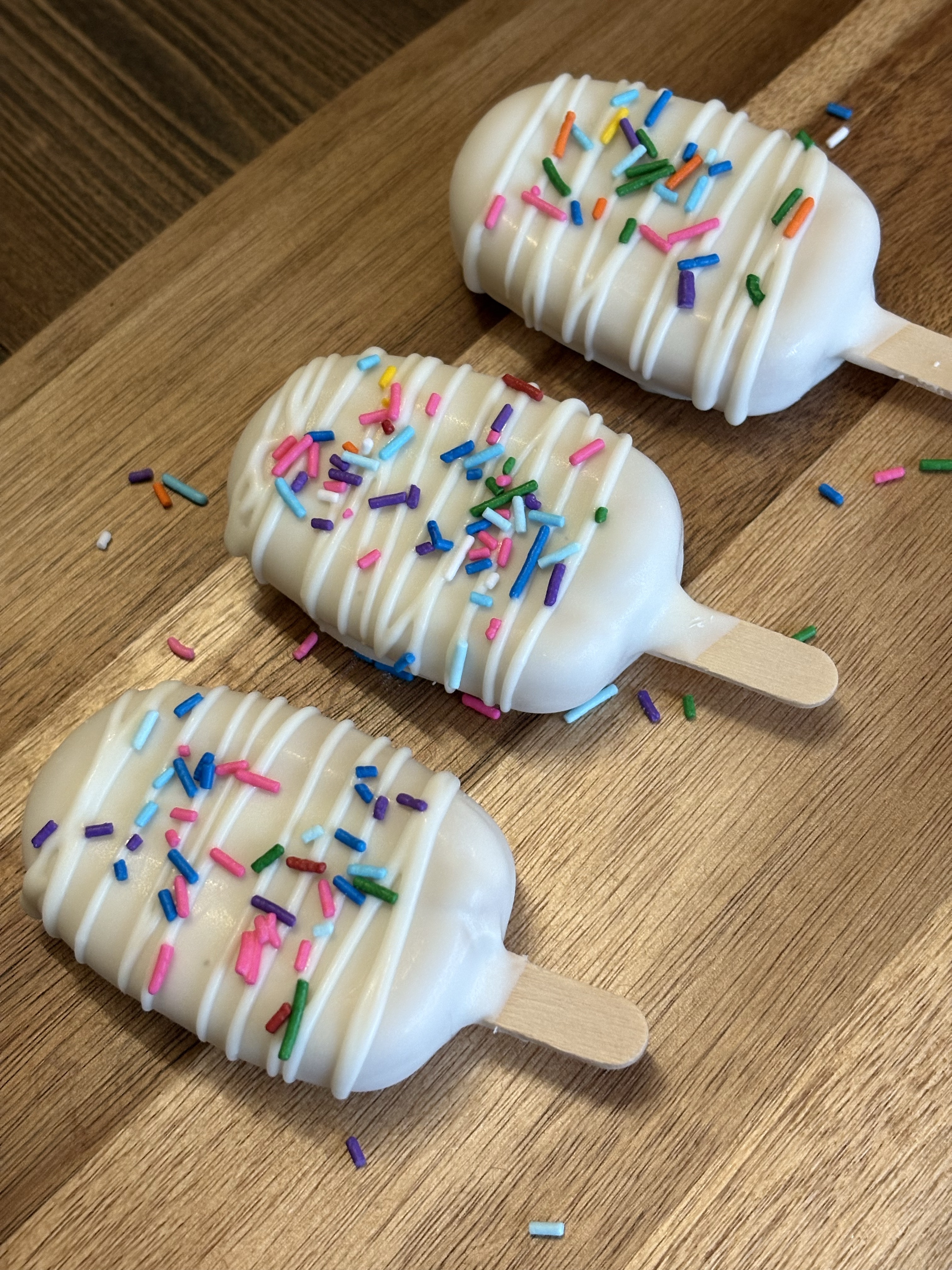 Cakesickles
