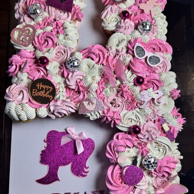 Pull Apart Cupcake Cake 