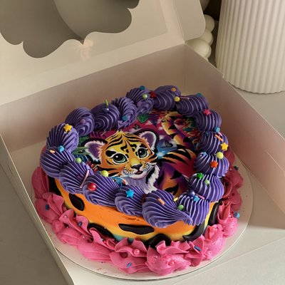 6 Inch Single Layer Heart Cake 6/8 Servings 