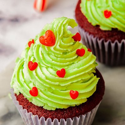 Lime Grinch Cupcakes