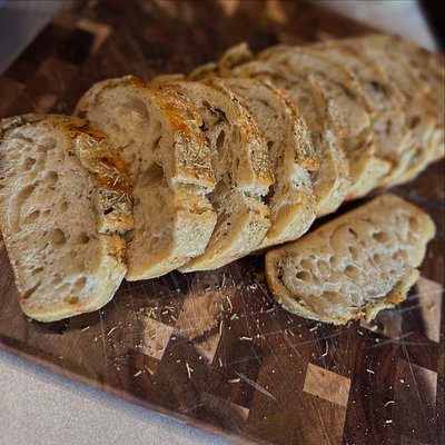 Garlic Cheddar Sourdough 