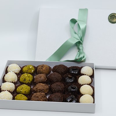 Brigadeiros Gift Box 24 Units