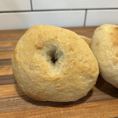 Plain Sourdough Bagels - 4 Pack