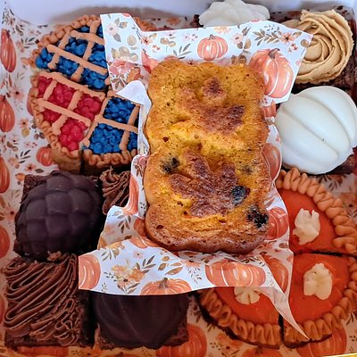 Gourmet Thanksgiving Sampler Box - Medium