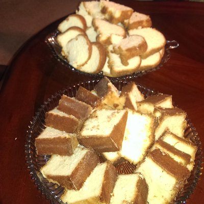5 Flavors Pound Cake