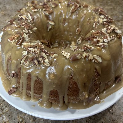 Pecan Praline Bundt Cake WITH RUM