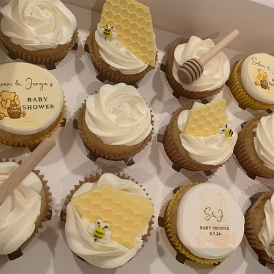 Cupcakes (12)