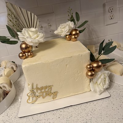 8” Square Cake 