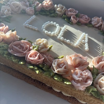 Full Double Tiered Cookie Sheet Cake (44 Servings)