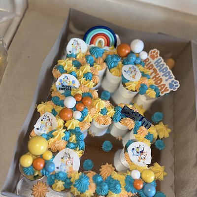 Cupcake Cake 