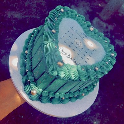 Custom Calendar Heart Cake