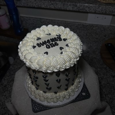 6" Custom Cake