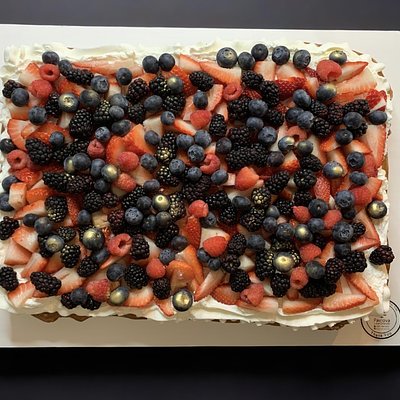 Pavlova De Frutos Rojos (20 Porciones) 